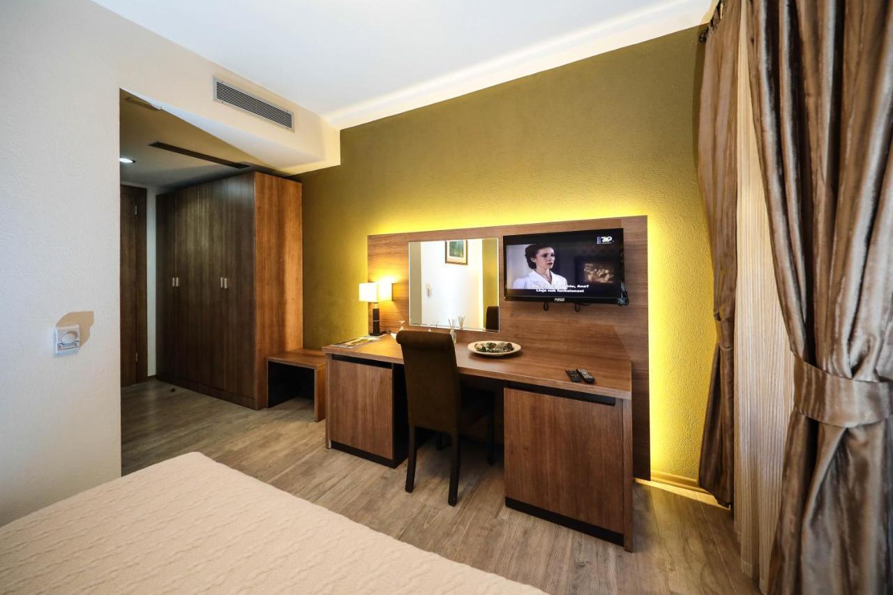 Hotel Carshia E Jupave Gjakova Exterior foto